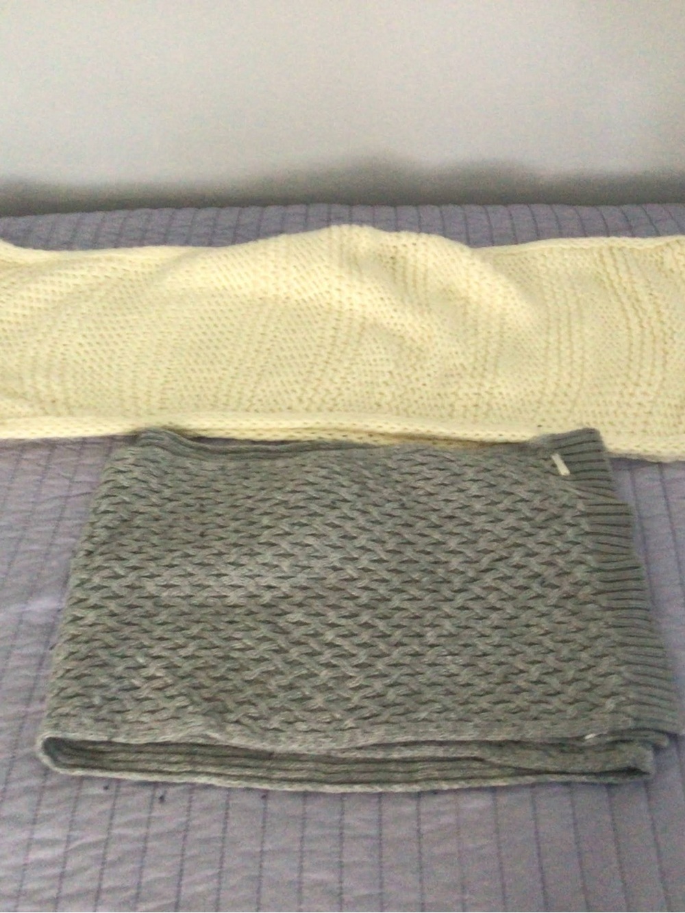 Chunky Knit Scarves in Cream and Gray